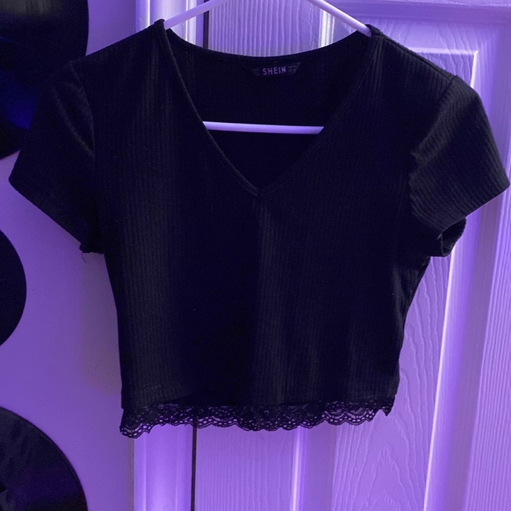 black cropped top